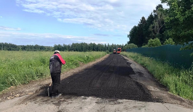 Укладка асфальтовой крошки в СНТ 